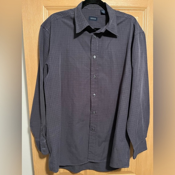 IZOD Men’s Long Sleeve Button Down Shirt - Picture 2 of 9